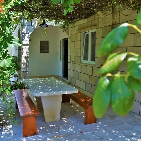 Family Friendly House With A Swimming Pool Selca, Brac - 23995 Vikendica Selca (Brac)